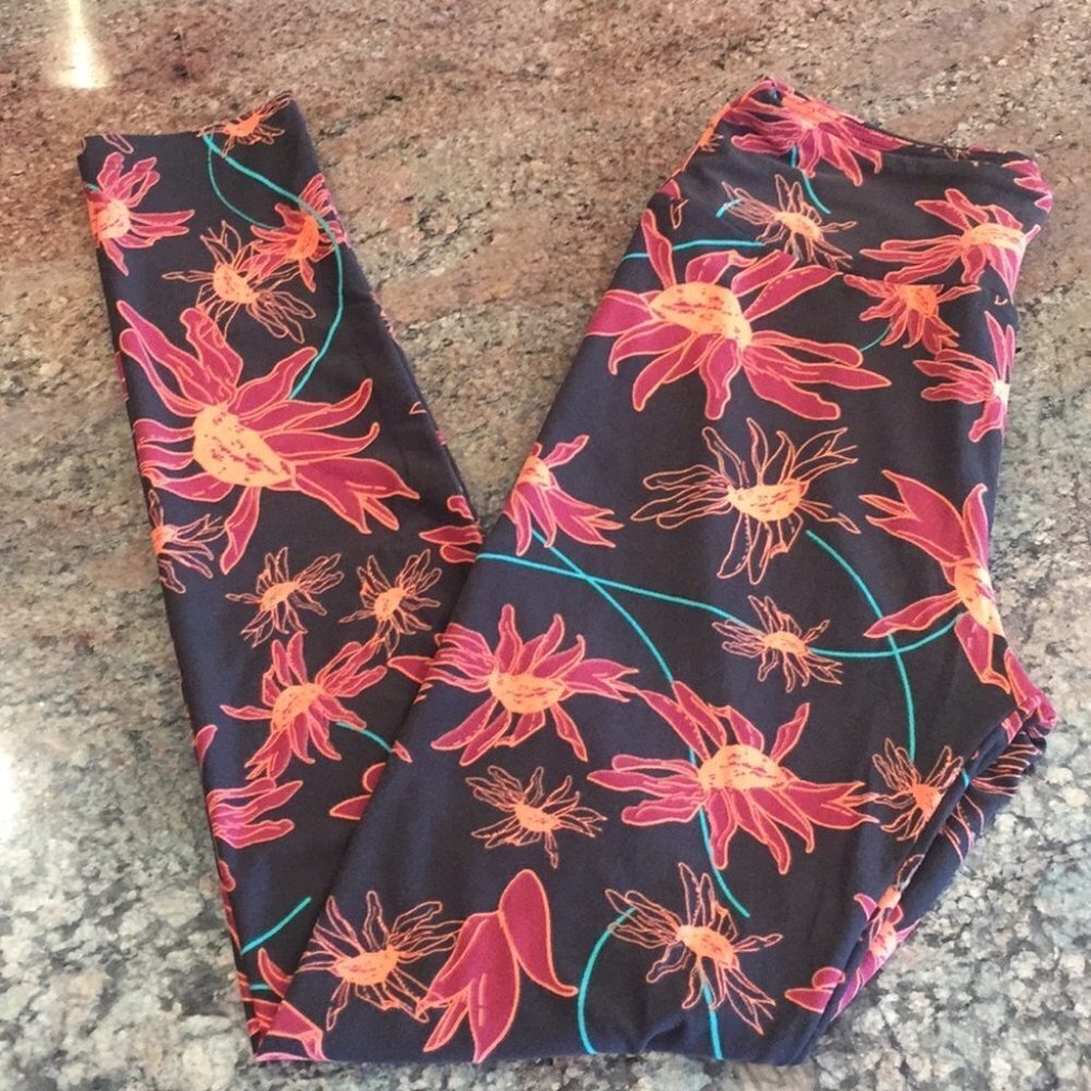 OS NWOT LuLaRoe Leggings BB32 4717